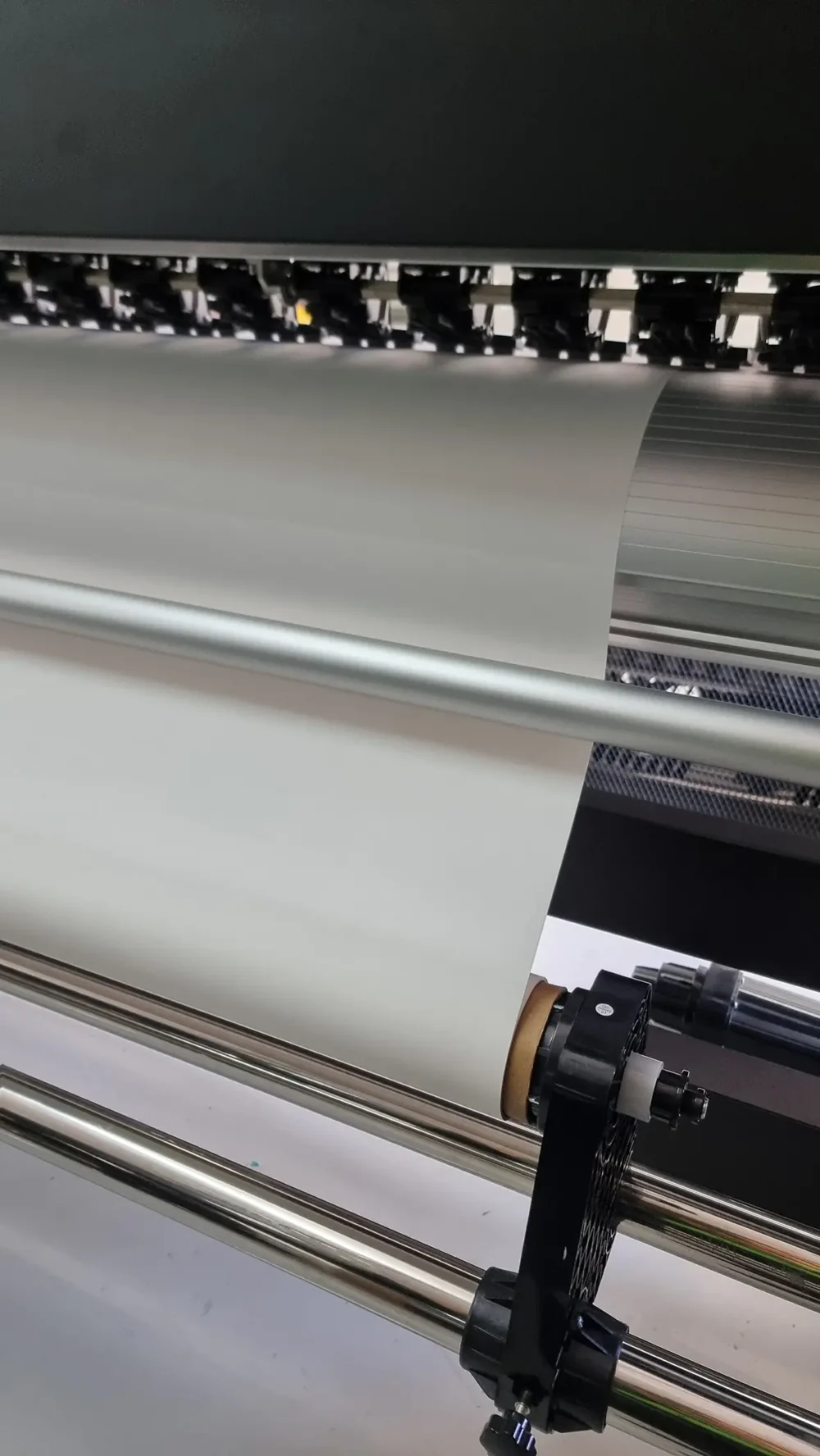 20260623_095933.jpg PLOTTER DE IMPRESION AUDLEY 1.9M HOSON OPCION 2 CAB EPSON I3200 S/C (ECOSOLVENTE)