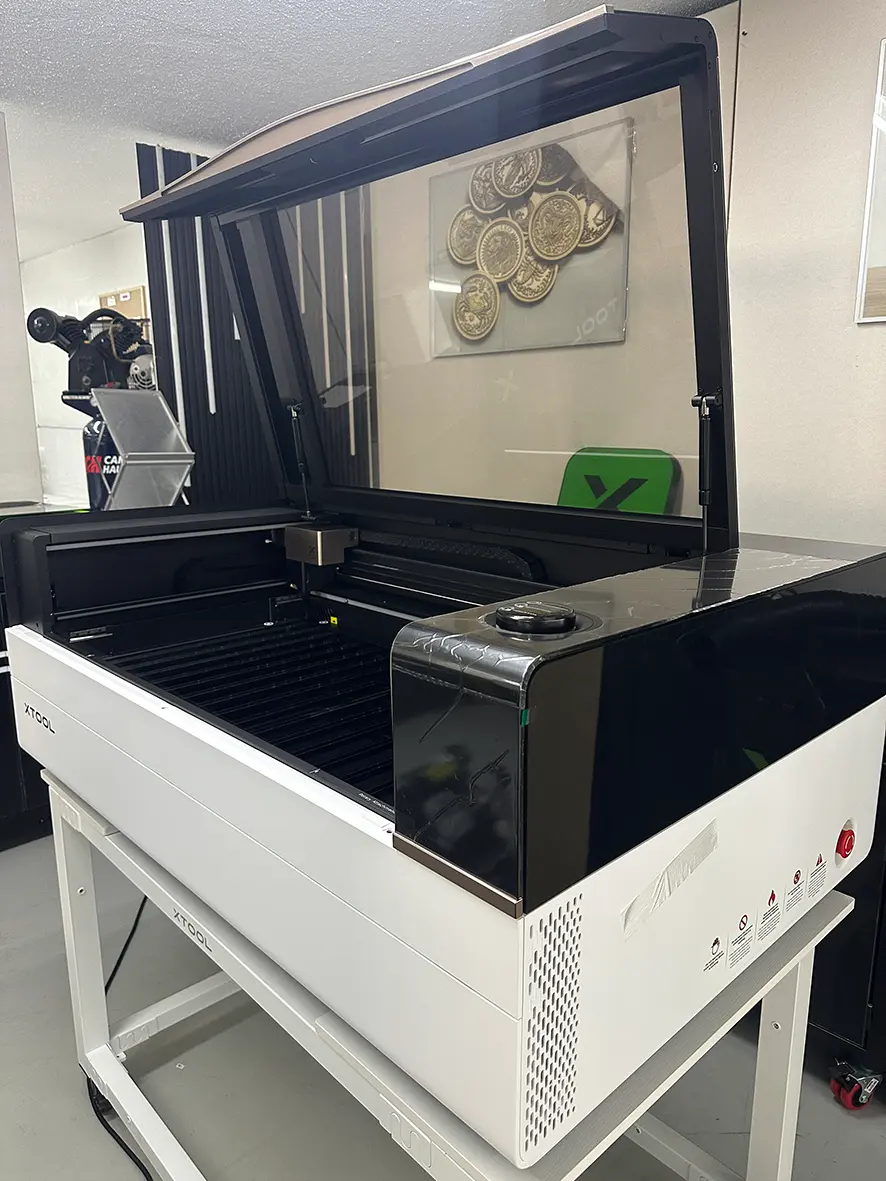 IMG_0301 MAQUINA LASER XTOOL P3 920X460MM 80W STANDALONE CUATRO CAMARAS