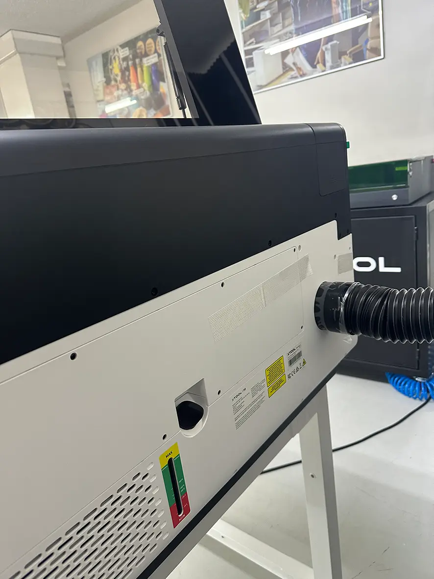 IMG_0302 MAQUINA LASER XTOOL P3 920X460MM 80W STANDALONE CUATRO CAMARAS