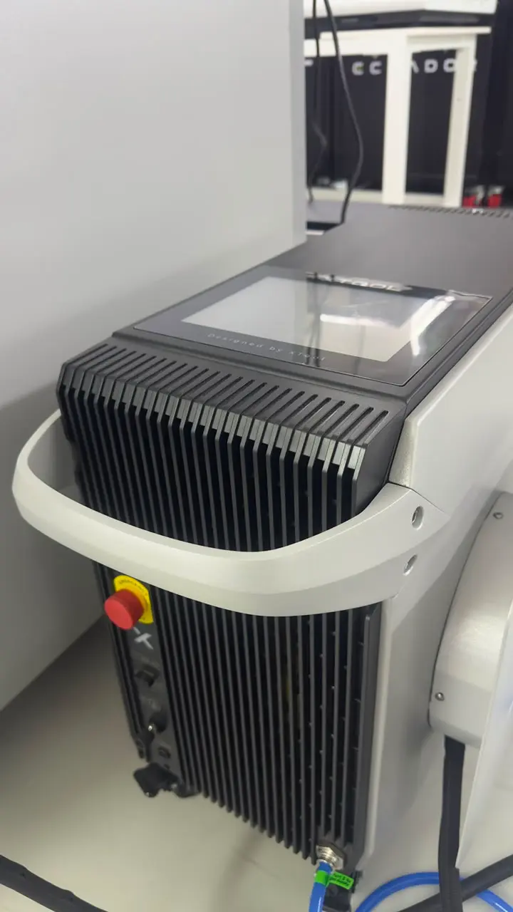 SOLDADORA LASER METALFAB XTOOL CNC 1200W