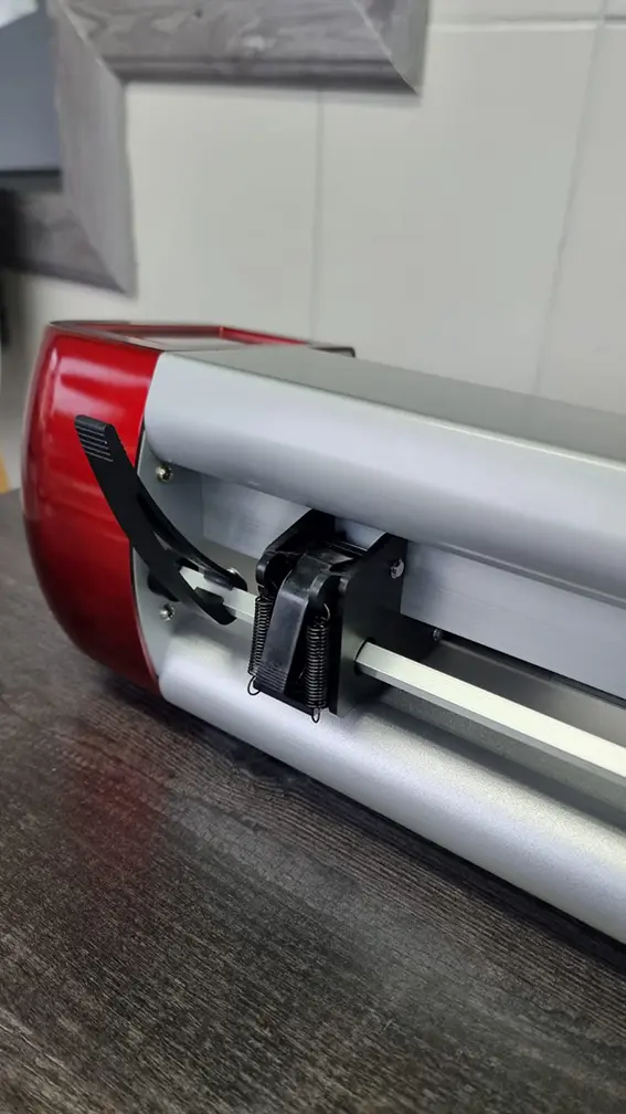 PLOTTER DE CORTE SKYCUT CX16 DE 40 CM CON CAMARA - 800 GRAMOS